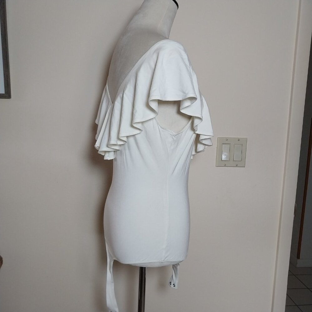 LITTLE BLACK BODYSUIT SIZE L CREAM WHITE This OFF SHOULDER RUFFLE THONG BODYSUIT - Picture 6 of 12